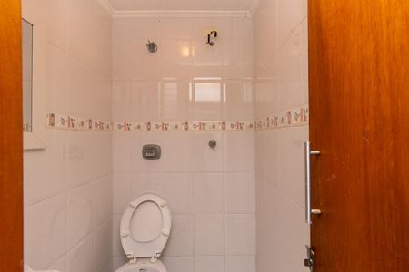 Casa de condomínio à venda com 353m², 3 quartos e 2 vagasBanheiro de serviço