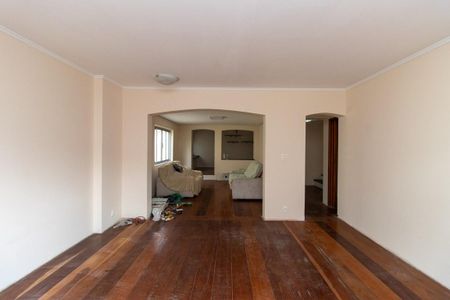 Casa de condomínio à venda com 353m², 3 quartos e 2 vagasSala