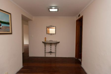 Casa de condomínio à venda com 353m², 3 quartos e 2 vagasHall de entrada