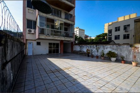 Apartamento à venda com 83m², 2 quartos e 1 vaga Apartamento à venda com 83m², 2 quartos e 1 vagaÁrea comum