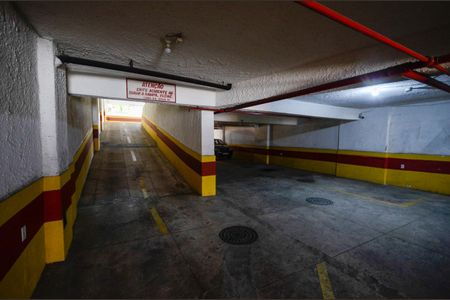 Apartamento à venda com 83m², 2 quartos e 1 vaga Apartamento à venda com 83m², 2 quartos e 1 vagaGaragem