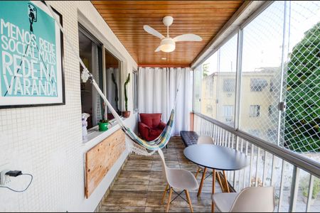 Apartamento à venda com 83m², 2 quartos e 1 vaga Apartamento à venda com 83m², 2 quartos e 1 vagaVaranda da Sala