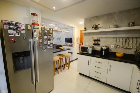 Apartamento à venda com 83m², 2 quartos e 1 vaga Apartamento à venda com 83m², 2 quartos e 1 vagaCozinha