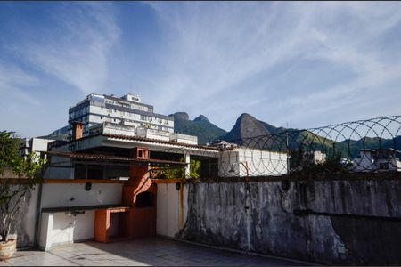 Apartamento à venda com 83m², 2 quartos e 1 vaga Apartamento à venda com 83m², 2 quartos e 1 vagaÁrea comum - Churrasqueira