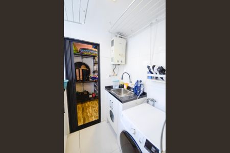 Apartamento à venda com 83m², 2 quartos e 1 vaga Apartamento à venda com 83m², 2 quartos e 1 vagaÁrea de Serviço