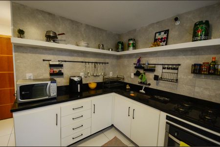 Apartamento à venda com 83m², 2 quartos e 1 vaga Apartamento à venda com 83m², 2 quartos e 1 vagaCozinha
