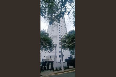 Apartamento para alugar com 52m², 2 quartos e 1 vaga Apartamento para alugar com 52m², 2 quartos e 1 vagaFachada