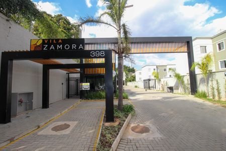 Apartamento para alugar com 56m², 2 quartos e 1 vaga Apartamento para alugar com 56m², 2 quartos e 1 vagaFachada