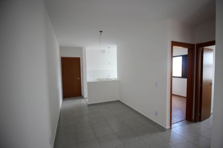 Apartamento para alugar com 56m², 2 quartos e 1 vaga Apartamento para alugar com 56m², 2 quartos e 1 vagaSala