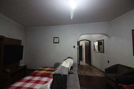 Casa à venda com 217m², 4 quartos e 2 vagasSala