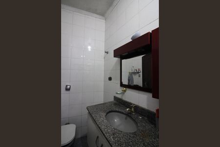 Casa à venda com 217m², 4 quartos e 2 vagasBanheiro Suíte 