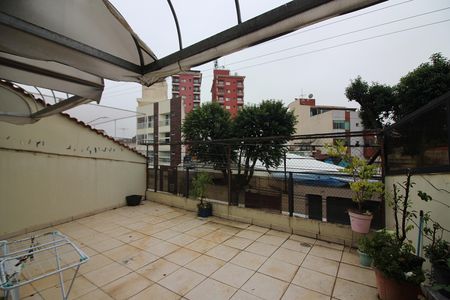 Casa à venda com 217m², 4 quartos e 2 vagasSuíte Sacada