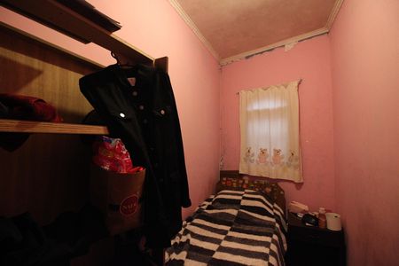 Casa à venda com 217m², 4 quartos e 2 vagasQuarto 2