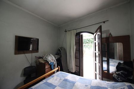 Casa à venda com 217m², 4 quartos e 2 vagasSuíte