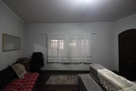 Casa à venda com 217m², 4 quartos e 2 vagasSala