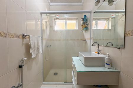 Casa à venda com 160m², 3 quartos e 2 vagas Casa à venda com 160m², 3 quartos e 2 vagasBanheiro Social