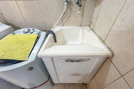 Casa à venda com 160m², 3 quartos e 2 vagas Casa à venda com 160m², 3 quartos e 2 vagasLavanderia