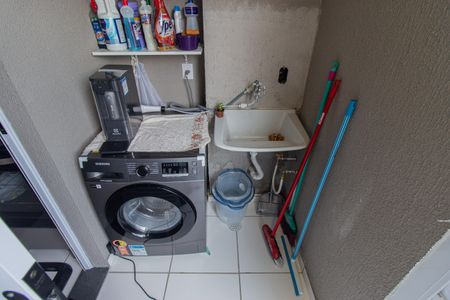 Apartamento à venda com 40m², 2 quartos e sem vaga Apartamento à venda com 40m², 2 quartos e sem vagaVaranda e área de serviço