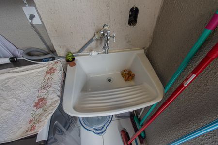 Apartamento à venda com 40m², 2 quartos e sem vaga Apartamento à venda com 40m², 2 quartos e sem vagaVaranda e área de serviço