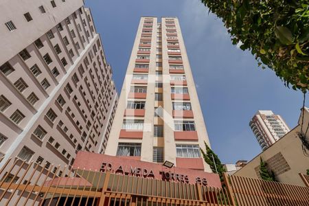 Apartamento à venda com 48m², 1 quarto e sem vagaFachada