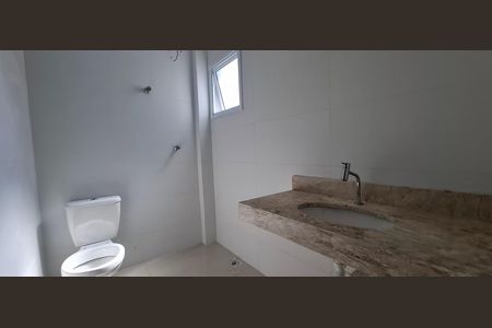 Apartamento à venda com 50m², 2 quartos e 1 vaga Apartamento à venda com 50m², 2 quartos e 1 vagaBanheiro da Suíte