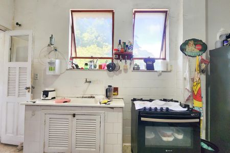 Apartamento à venda com 83m², 2 quartos e 1 vaga Apartamento à venda com 83m², 2 quartos e 1 vagaCozinha