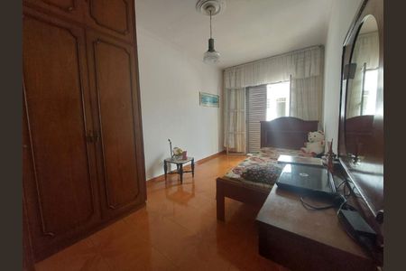 Casa à venda com 280m², 3 quartos e 6 vagas Casa à venda com 280m², 3 quartos e 6 vagasFoto 01