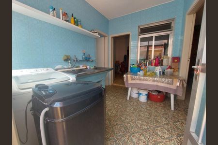 Casa à venda com 280m², 3 quartos e 6 vagas Casa à venda com 280m², 3 quartos e 6 vagasFoto 01
