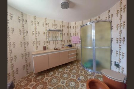 Casa à venda com 280m², 3 quartos e 6 vagas Casa à venda com 280m², 3 quartos e 6 vagasFoto 01