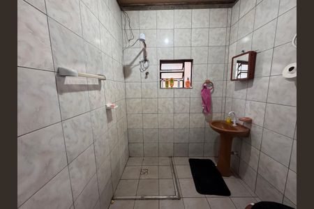 Casa à venda com 120m², 3 quartos e 2 vagas Casa à venda com 120m², 3 quartos e 2 vagasBanheiro