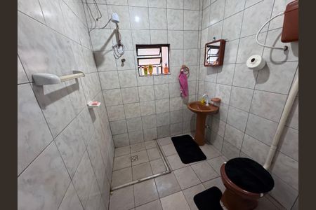 Casa à venda com 120m², 3 quartos e 2 vagas Casa à venda com 120m², 3 quartos e 2 vagasBanheiro