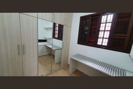 Casa à venda com 140m², 3 quartos e 3 vagas