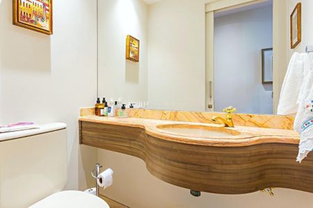 Apartamento à venda com 217m², 4 quartos e 4 vagas