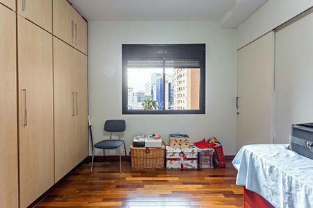 Apartamento à venda com 217m², 4 quartos e 4 vagas