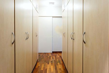Apartamento à venda com 217m², 4 quartos e 4 vagas