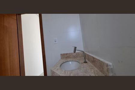 Apartamento à venda com 50m², 2 quartos e 1 vaga Apartamento à venda com 50m², 2 quartos e 1 vagaBanheiro da Suíte