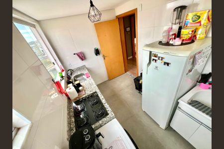 Apartamento à venda com 43m², 2 quartos e 1 vaga Apartamento à venda com 43m², 2 quartos e 1 vagaCozinha