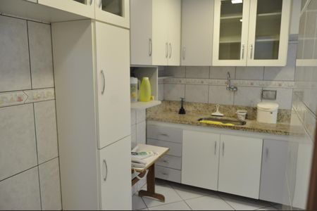 Apartamento à venda com 60m², 2 quartos e 1 vagaCozinha