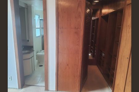 Apartamento à venda com 210m², 4 quartos e 3 vagas