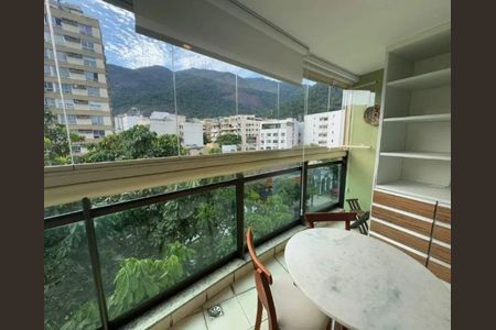 Apartamento à venda com 82m², 2 quartos e 1 vaga
