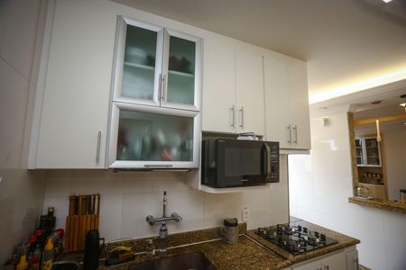 Apartamento à venda com 200m², 4 quartos e 1 vaga Apartamento à venda com 200m², 4 quartos e 1 vagaCozinha
