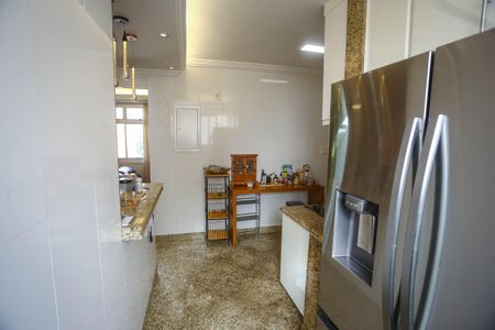 Apartamento à venda com 200m², 4 quartos e 1 vaga Apartamento à venda com 200m², 4 quartos e 1 vagaCozinha