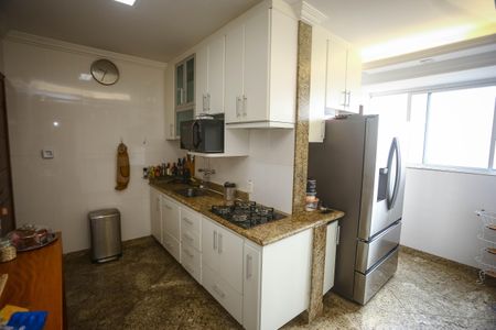 Apartamento à venda com 200m², 4 quartos e 1 vaga Apartamento à venda com 200m², 4 quartos e 1 vagaCozinha