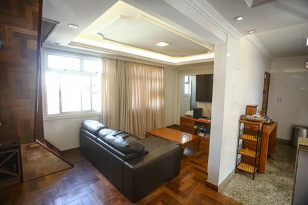 Apartamento à venda com 200m², 4 quartos e 1 vaga Apartamento à venda com 200m², 4 quartos e 1 vagaSala