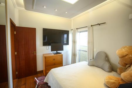 Apartamento à venda com 200m², 4 quartos e 1 vaga Apartamento à venda com 200m², 4 quartos e 1 vagaQuarto 5