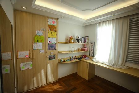 Apartamento à venda com 200m², 4 quartos e 1 vaga Apartamento à venda com 200m², 4 quartos e 1 vagaQuarto