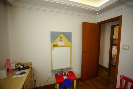 Apartamento à venda com 200m², 4 quartos e 1 vaga Apartamento à venda com 200m², 4 quartos e 1 vagaQuarto