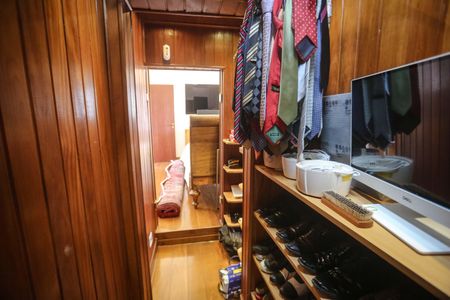 Apartamento à venda com 200m², 4 quartos e 1 vaga Apartamento à venda com 200m², 4 quartos e 1 vagaCloset do quarto 5