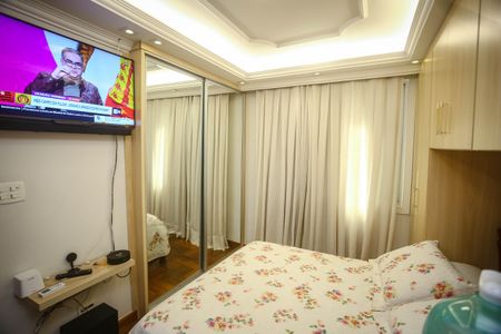 Apartamento à venda com 200m², 4 quartos e 1 vaga Apartamento à venda com 200m², 4 quartos e 1 vagaQuarto 3