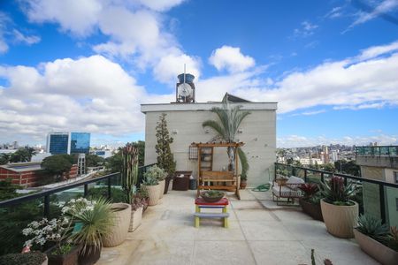 Apartamento à venda com 200m², 4 quartos e 1 vaga Apartamento à venda com 200m², 4 quartos e 1 vagaTerraço